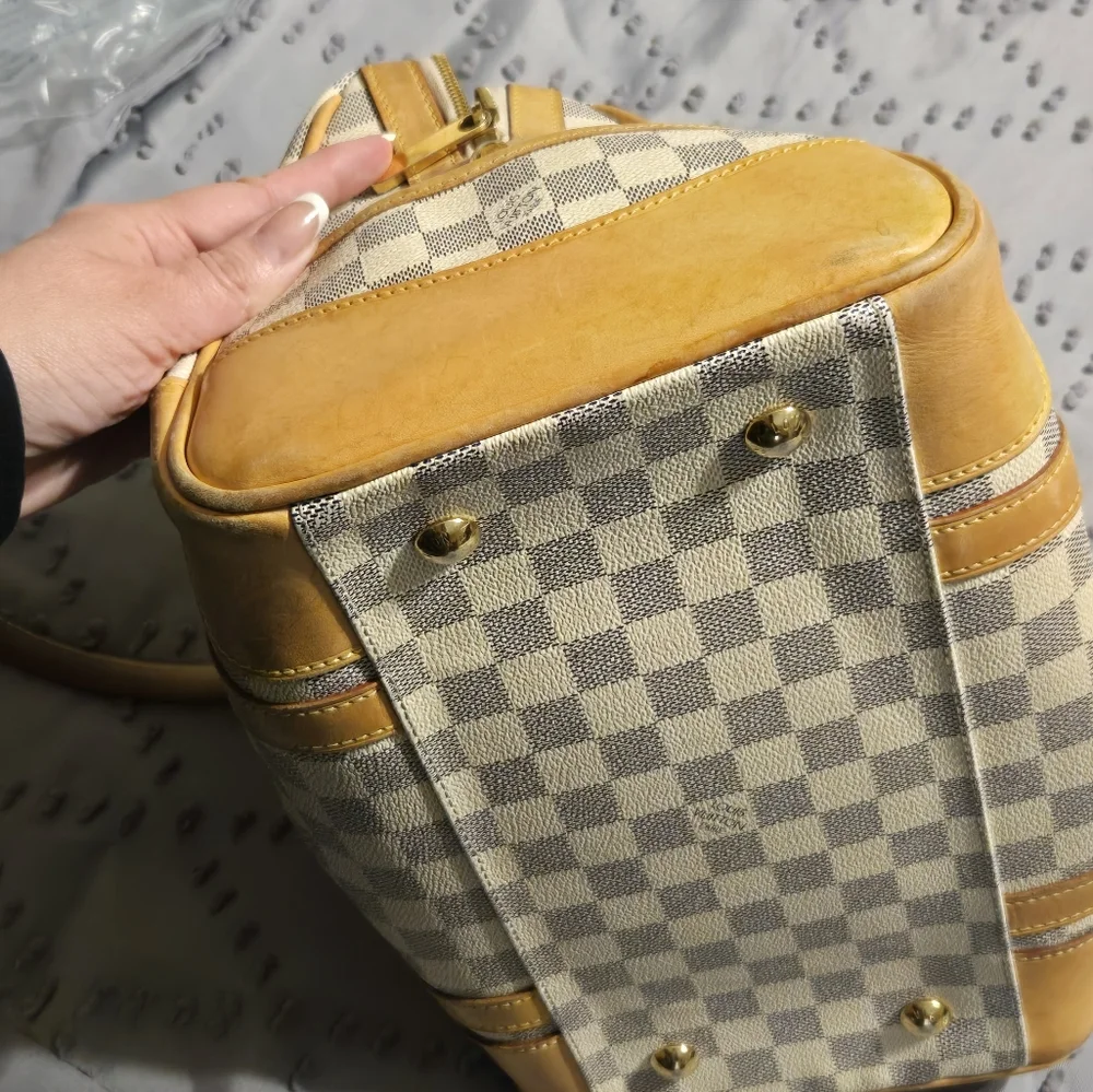 Handbag - Picture 7 of 16